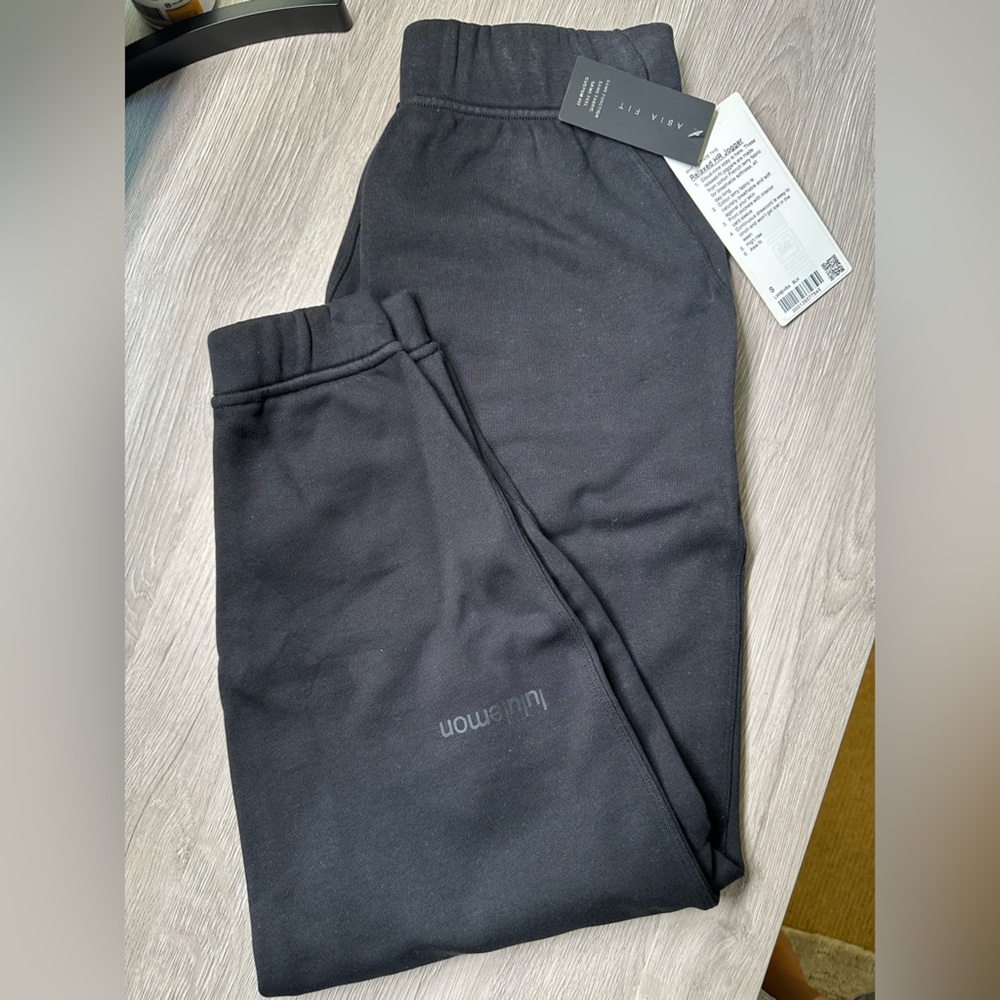 Lululemon Asia Fit Relaxed High Rise Jogger NWT
